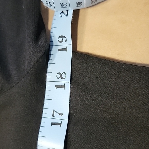 Theory Size S Black Long Sleeve Bubble Front Blouse with Offset Front Seam. EUC - Picture 8 of 12